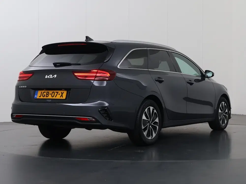 Kia Ceed 1.0 T-GDi MHEV Design Edition Automaat uit 2025, foto 2