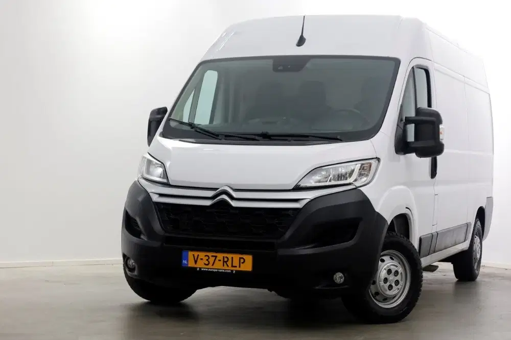 Citroën Jumper 2.2 BlueHDi 165pk L2H2 Airco uit 2022