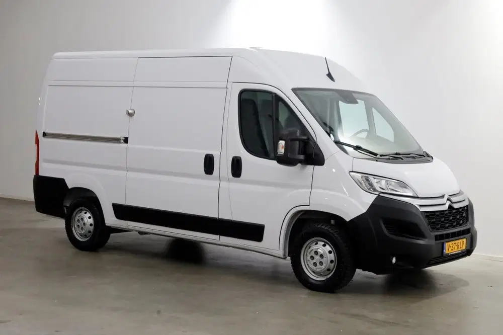 Citroën Jumper 2.2 BlueHDi 165pk L2H2 Airco uit 2022, foto 10