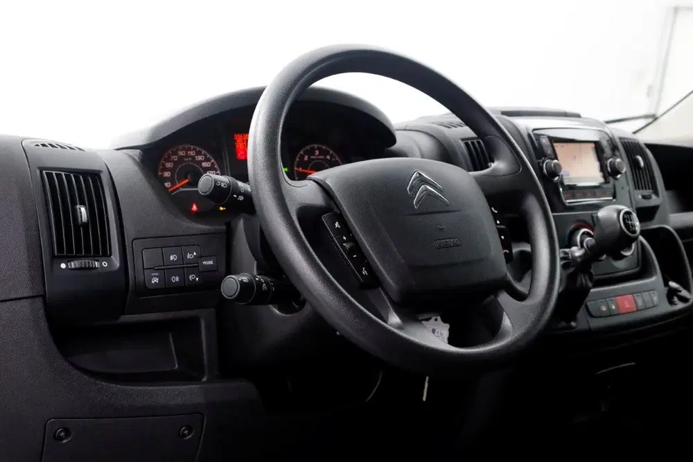 Citroën Jumper 2.2 BlueHDi 165pk L2H2 Airco uit 2022, foto 12