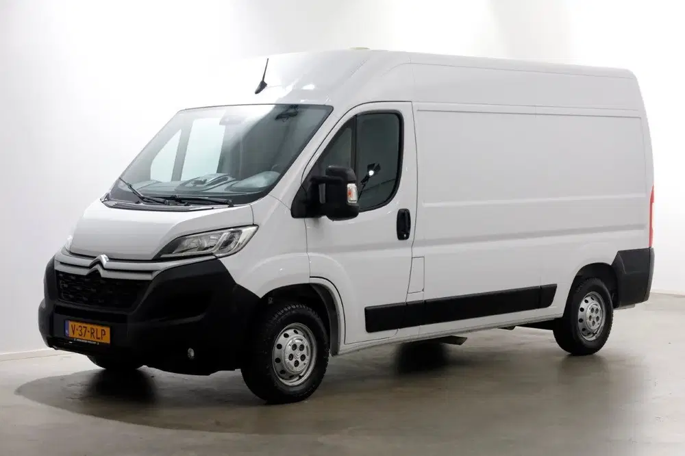 Citroën Jumper 2.2 BlueHDi 165pk L2H2 Airco uit 2022, foto 8