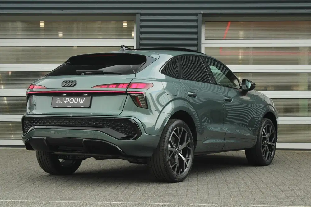 Audi Q3 1.5 272pk e-hybrid S edition uit 2026, foto 2
