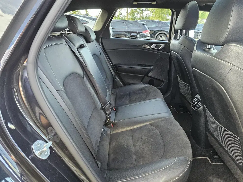 Kia Ceed 1.5 T-GDi GT-Line 160 pk uit 2021, foto 9