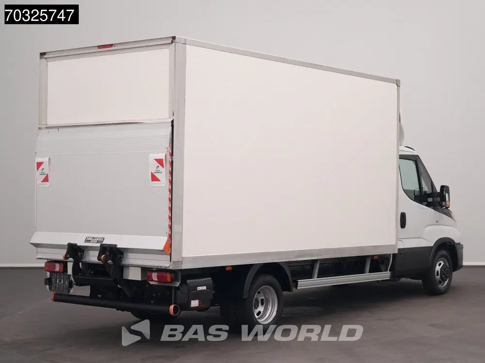 Iveco Daily 3.0L Laadklep Dubbellucht Bakwagen 160PK M uit 2024, foto 2