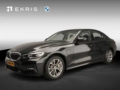 BMW 3-serie Sedan 330e uit 2019