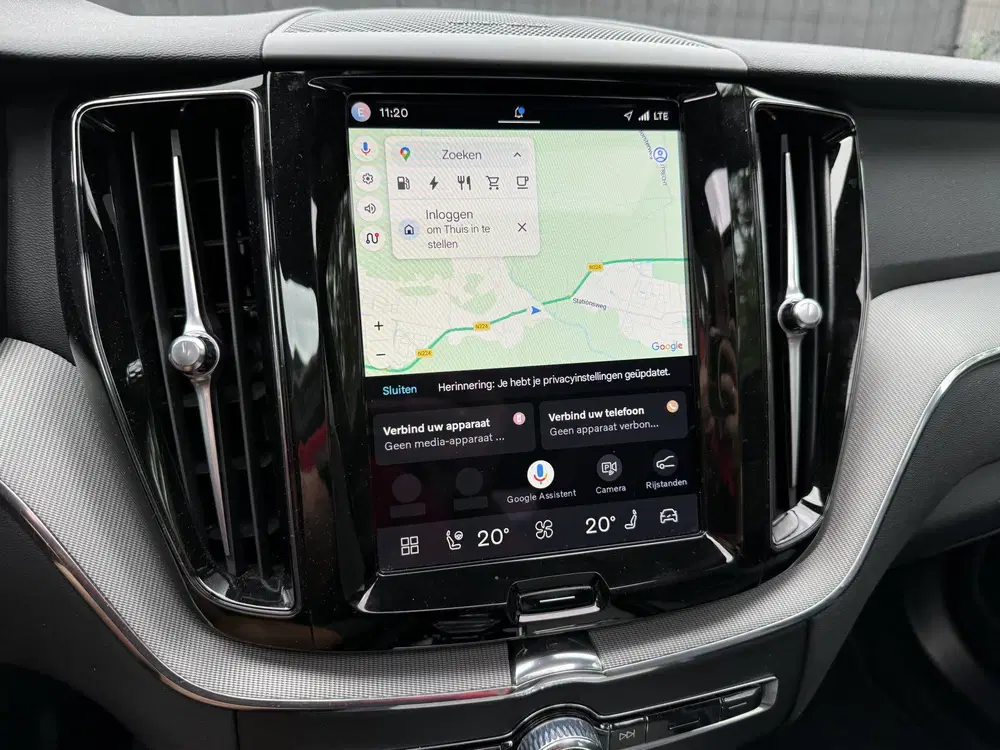 Volvo XC60 2.0 T6 Plug-in hybrid AWD Plus Black Editi uit 2024, foto 15