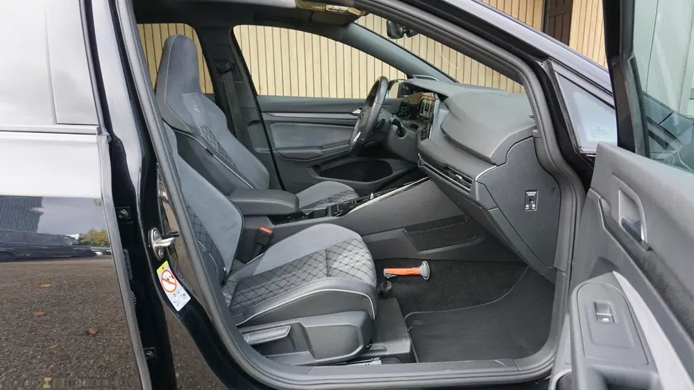 Volkswagen Golf 1.5 eTSI 150pk 3x R-Line Pano.Dak Harman uit 2023, foto 10