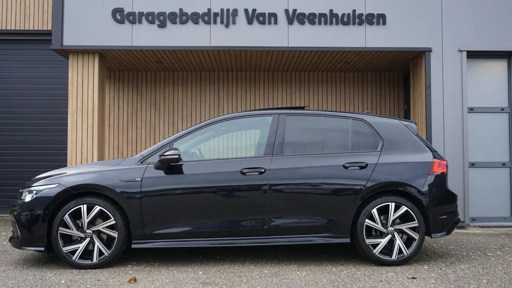 Volkswagen Golf 1.5 eTSI 150pk 3x R-Line Pano.Dak Harman uit 2023, foto 2