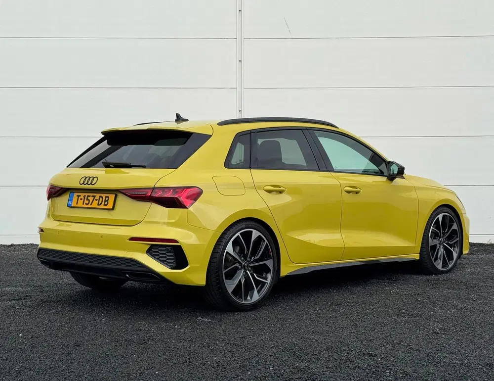 Audi A3 35 TFSI S-Line B&O Adapt Cruise Standkache uit 2022, foto 2
