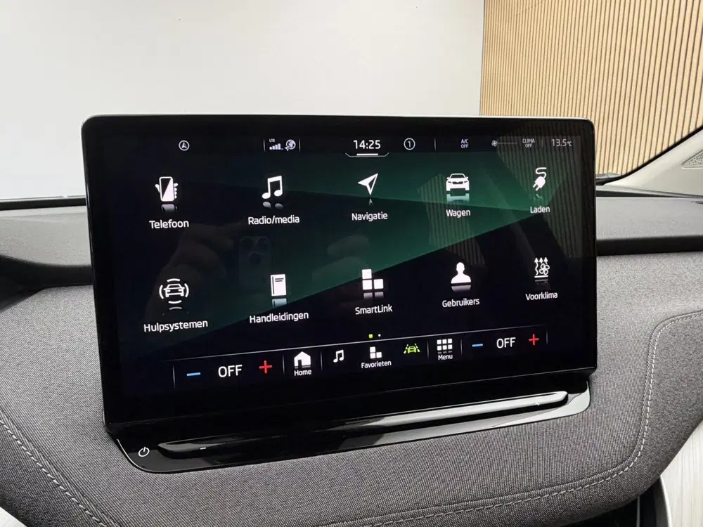 Skoda Enyaq 60 SOH 94 uit 2023, foto 11
