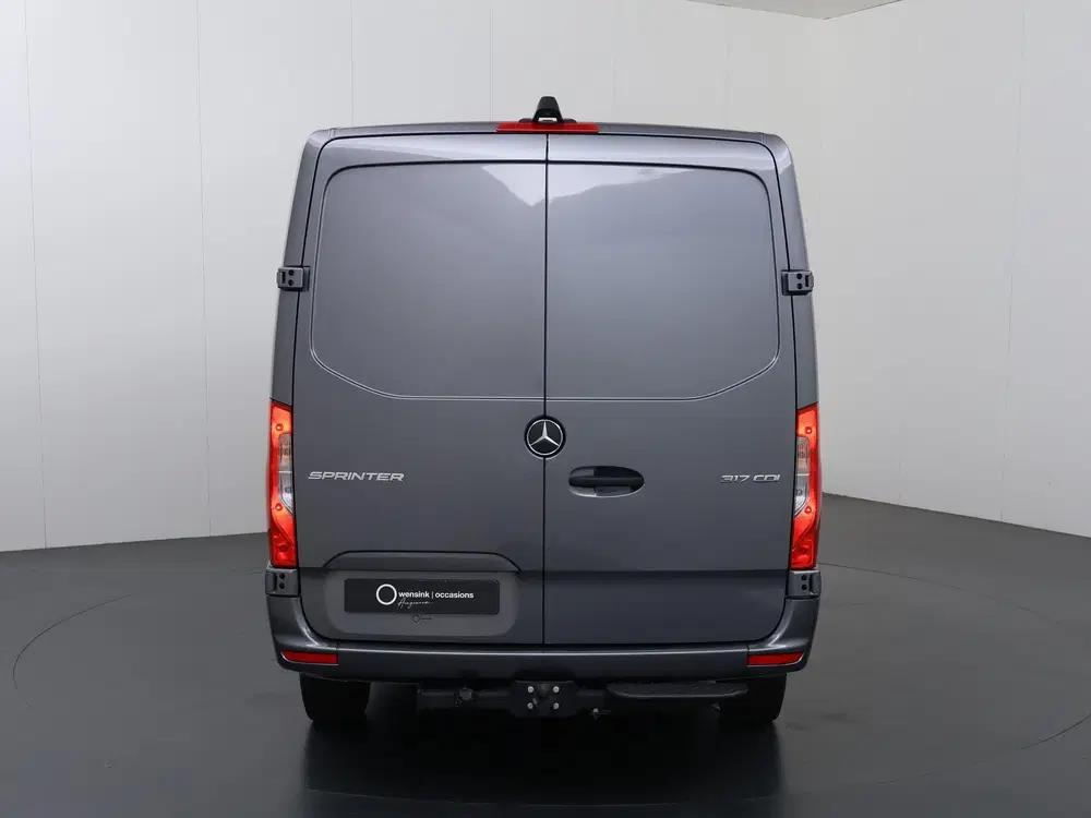 Mercedes-Benz Sprinter 317 CDI uit 2024, foto 4