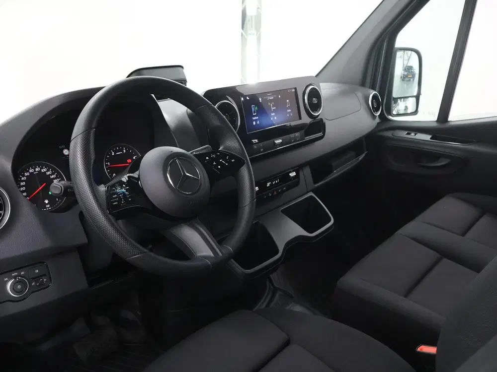 Mercedes-Benz Sprinter 317 CDI uit 2024, foto 7