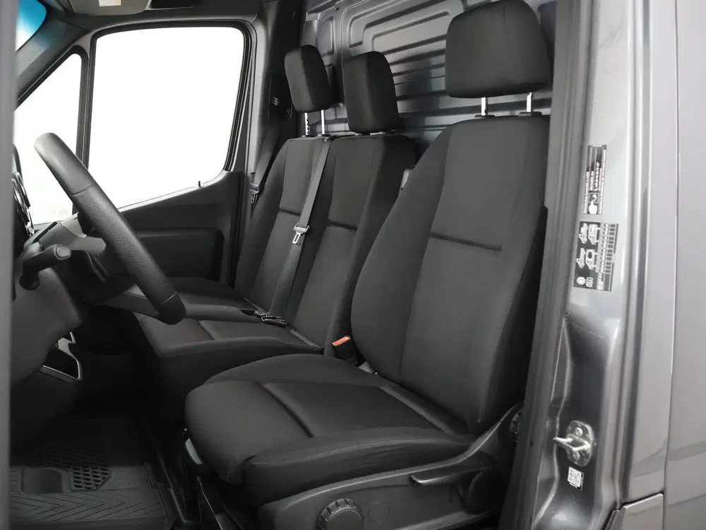 Mercedes-Benz Sprinter 317 CDI uit 2024, foto 8
