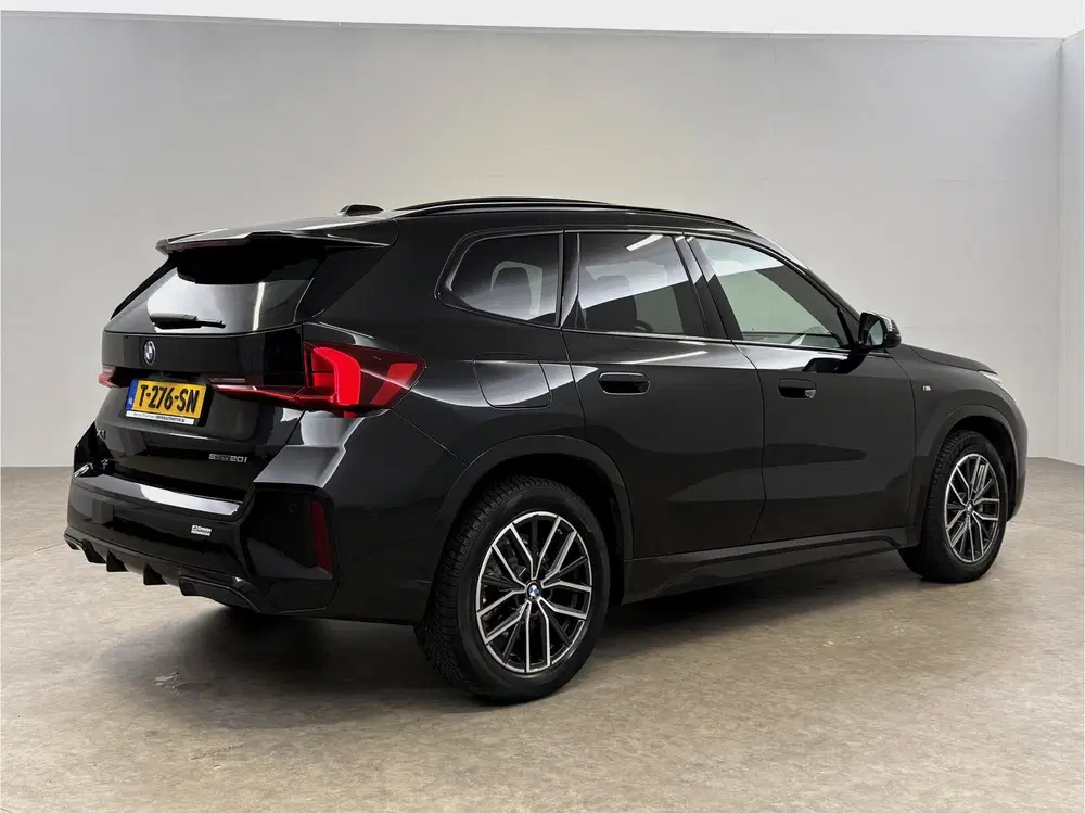BMW X1 sDrive20i M-Sport uit 2023, foto 11