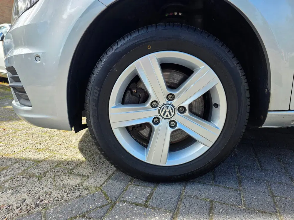 Volkswagen Caddy 1.4 TSI Automaat C-Edition uit 2020, foto 2