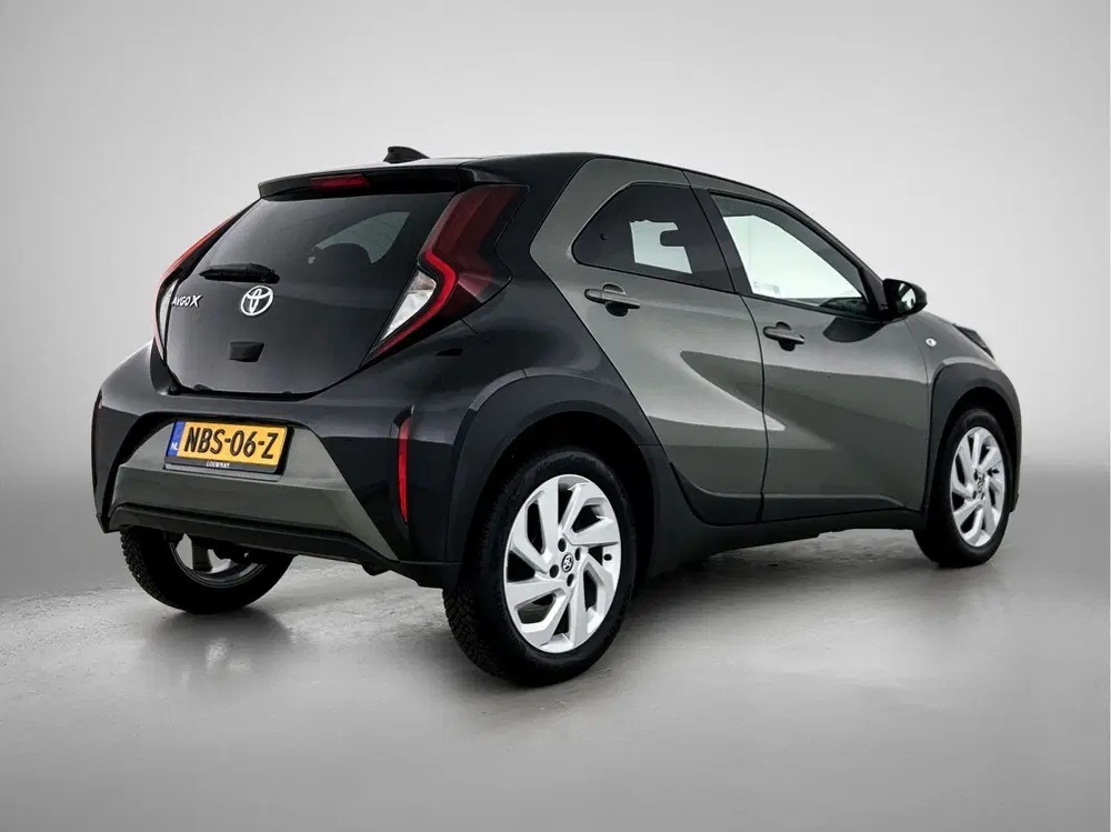 Toyota Aygo X 1.0 VVT-i MT first uit 2022, foto 2