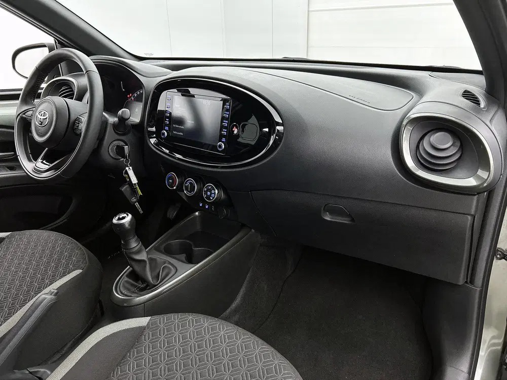 Toyota Aygo X 1.0 VVT-i MT first uit 2022, foto 6