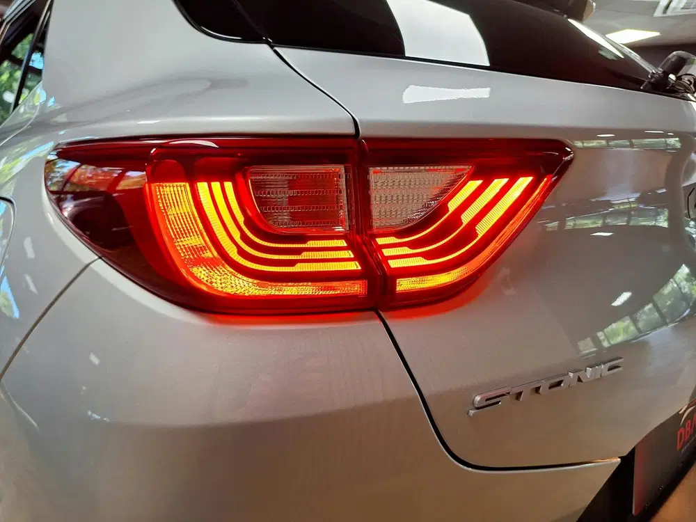 Kia Stonic 1.0 T-GDi MHEV DynamicLine uit 2022, foto 13