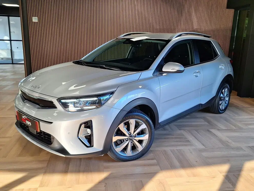 Kia Stonic 1.0 T-GDi MHEV DynamicLine uit 2022, foto 2