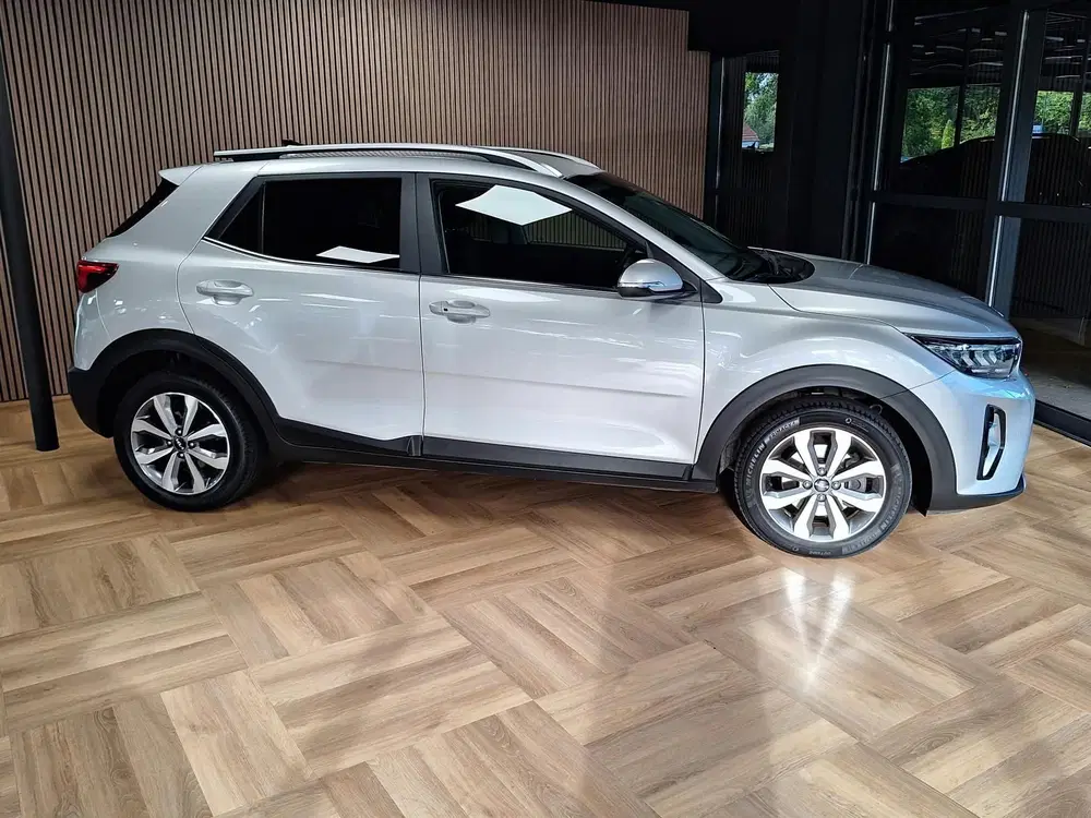 Kia Stonic 1.0 T-GDi MHEV DynamicLine uit 2022, foto 6