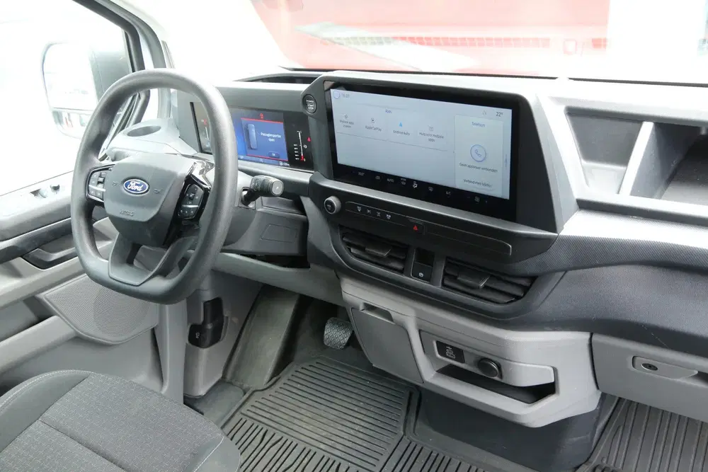 Ford Transit Custom 2.0 TDCI 136 uit 2024, foto 5