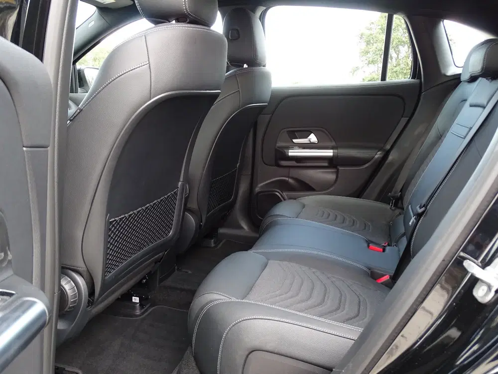 Mercedes-Benz EQA 250+ Business Line 71 kWh uit 2023, foto 14
