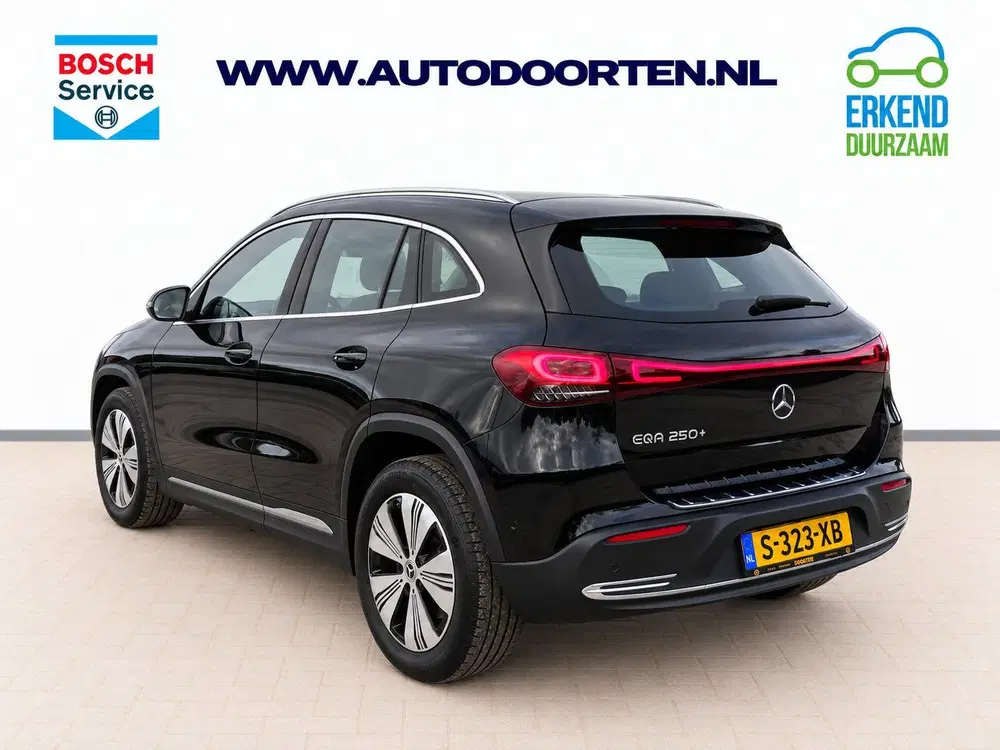 Mercedes-Benz EQA 250+ Business Line 71 kWh uit 2023, foto 2