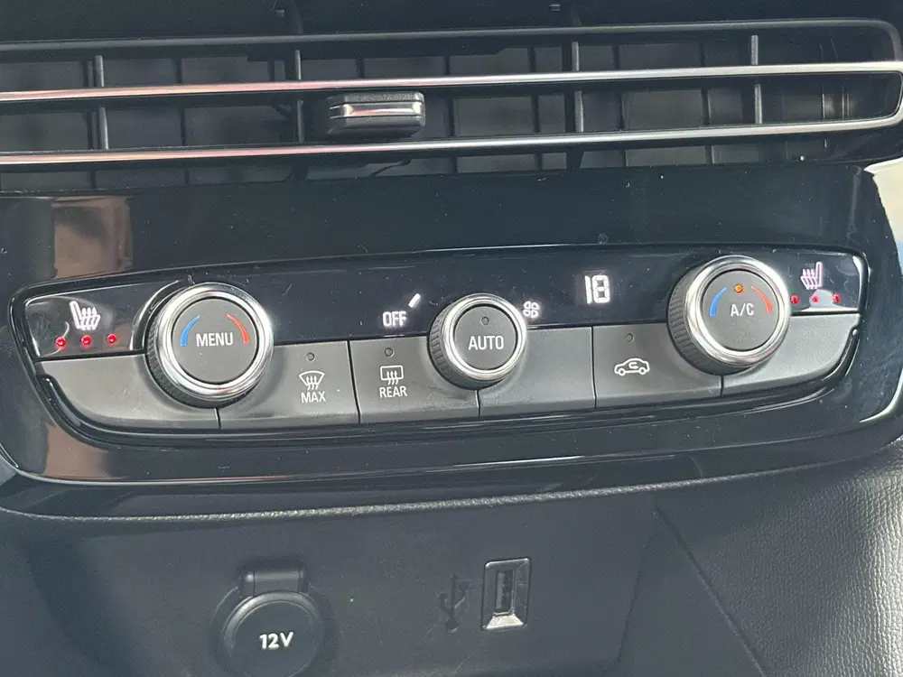 Opel Mokka GS 50 kWh uit 2023, foto 11