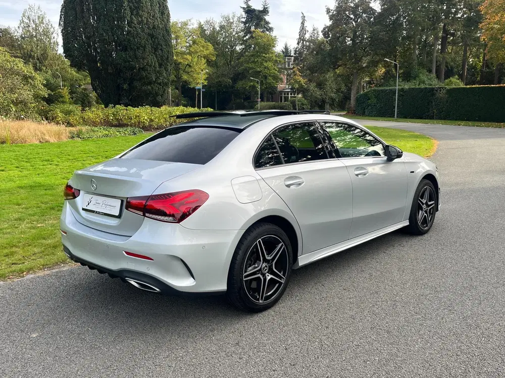 Mercedes-Benz A-Klasse 250 e Business Solution AMG Limited uit 2021, foto 7