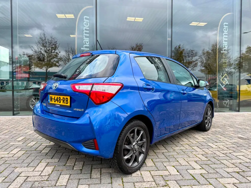 Toyota Yaris 1.5 Hybrid Dynamic uit 2019, foto 2