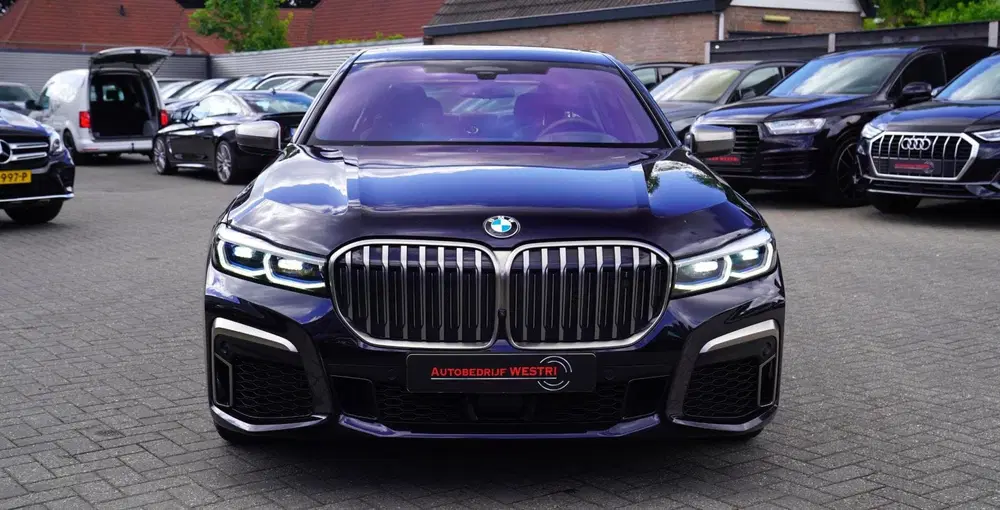 BMW 7-serie M760Li xDrive High Executive uit 2020, foto 14