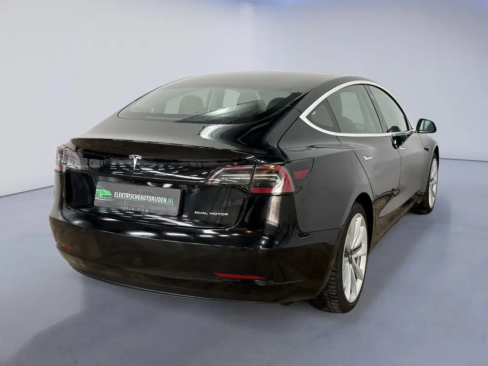 Tesla Model 3 Long Range AWD 75 kWh uit 2019, foto 2