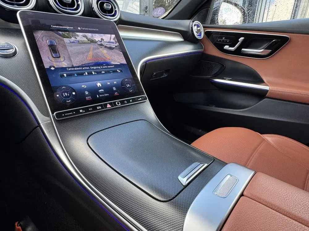 Mercedes-Benz C-Klasse 300 e Luxury Line uit 2022, foto 10