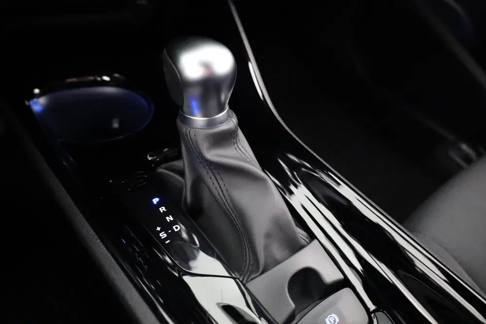 Toyota C-HR 2.0 Hybrid Bi-Tone uit 2020, foto 9