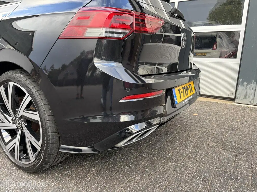 Volkswagen Golf 1.5 eTSI R-Line Business uit 2023, foto 13