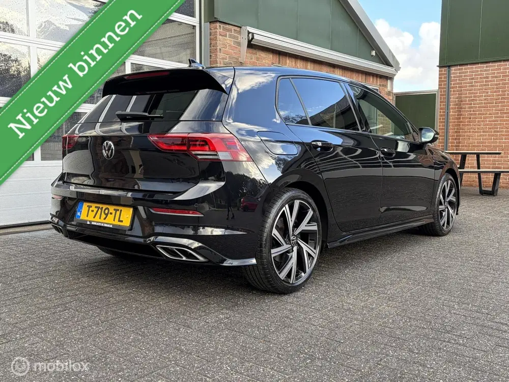 Volkswagen Golf 1.5 eTSI R-Line Business uit 2023, foto 2