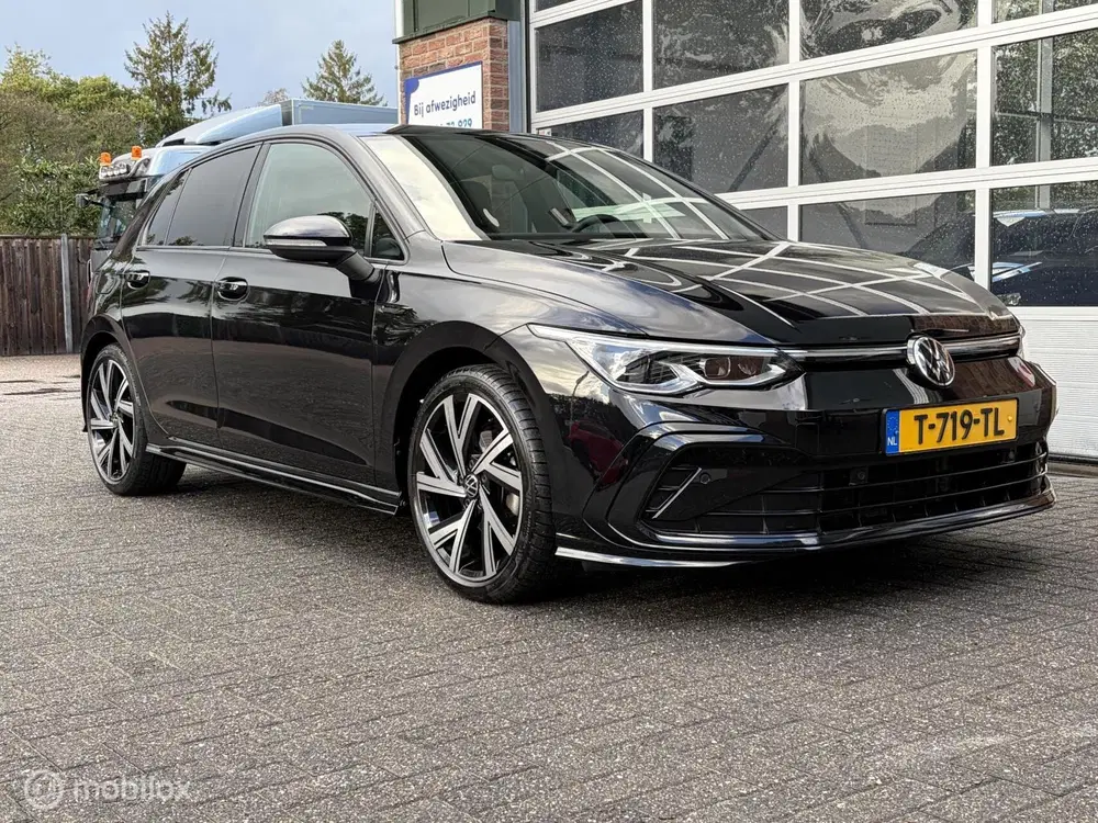 Volkswagen Golf 1.5 eTSI R-Line Business uit 2023, foto 4