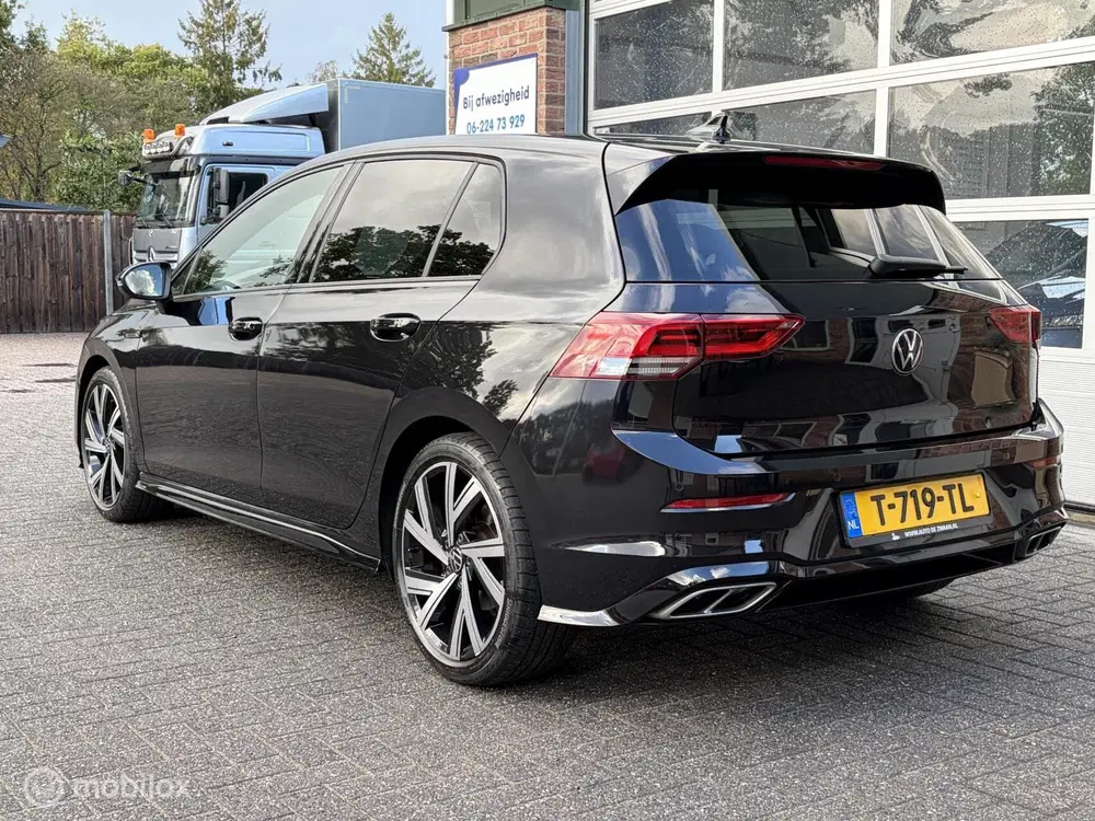 Volkswagen Golf 1.5 eTSI R-Line Business uit 2023, foto 6