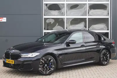 BMW 5-serie 545e xDrive M-Sport uit 2021