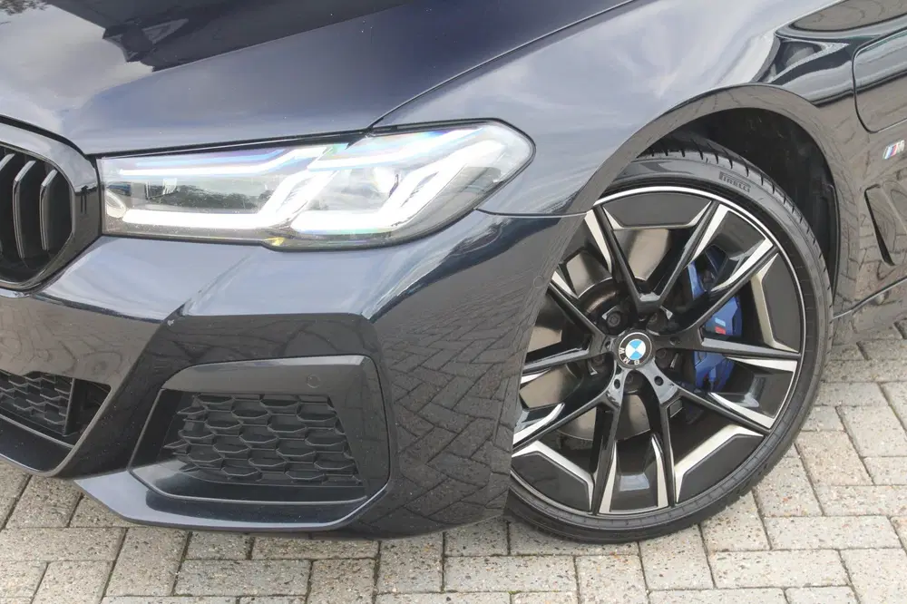 BMW 5-serie 545e xDrive M-Sport uit 2021, foto 4
