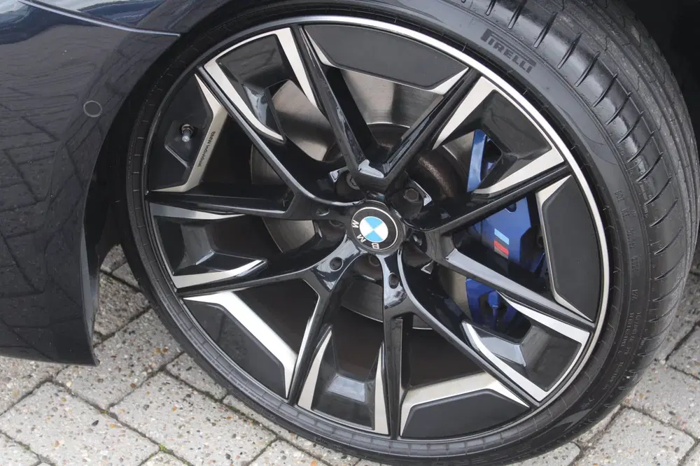 BMW 5-serie 545e xDrive M-Sport uit 2021, foto 6