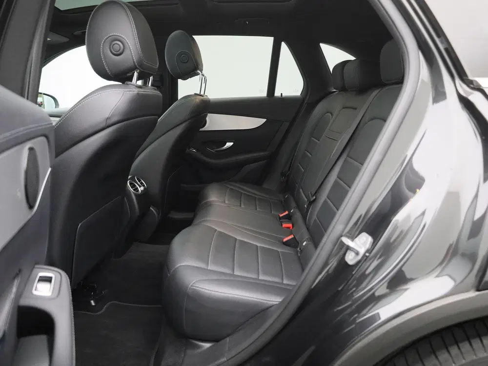 Mercedes-Benz GLC 200 4MATIC Business Solution uit 2020, foto 12