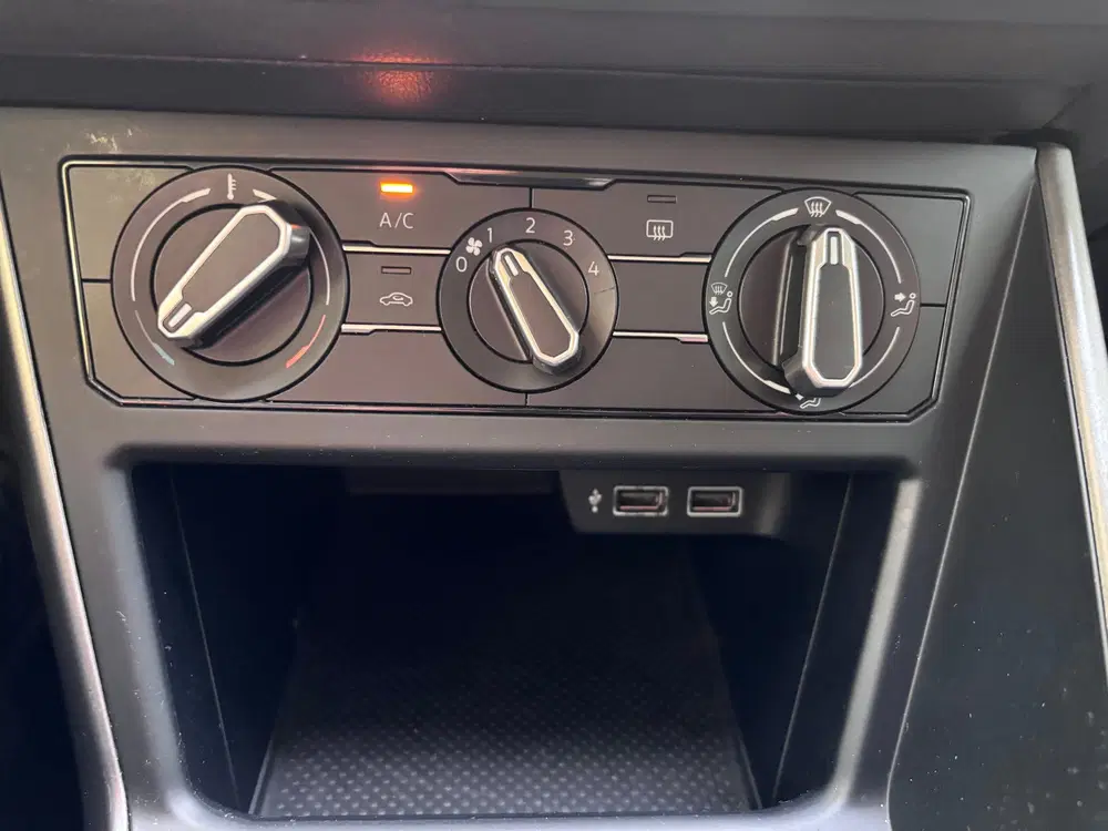 Volkswagen Polo 1.0i Comfortline 5-drs Navi uit 2020, foto 13