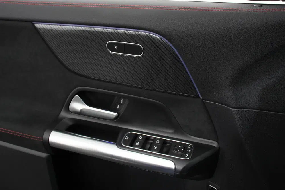 Mercedes-Benz GLA 200 Automaat AMG Line Navigatie Cli uit 2021, foto 11
