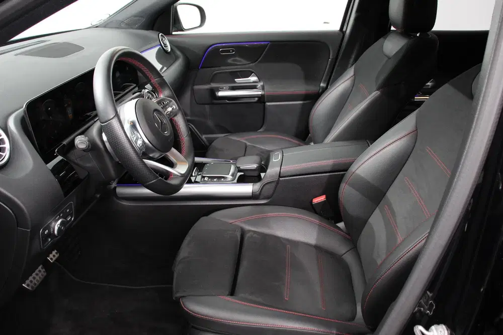Mercedes-Benz GLA 200 Automaat AMG Line Navigatie Cli uit 2021, foto 9