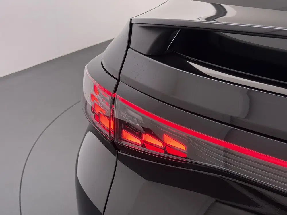 Volkswagen ID.5 Pro 77 kWh PANORAMADAK uit 2023, foto 2