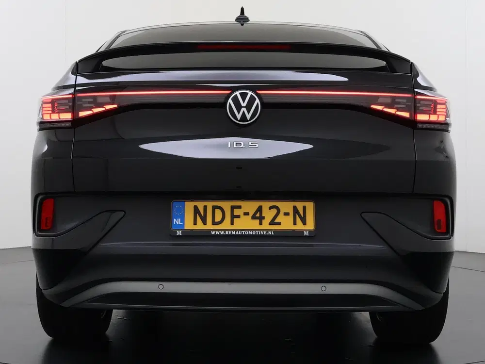 Volkswagen ID.5 Pro 77 kWh PANORAMADAK uit 2023, foto 8