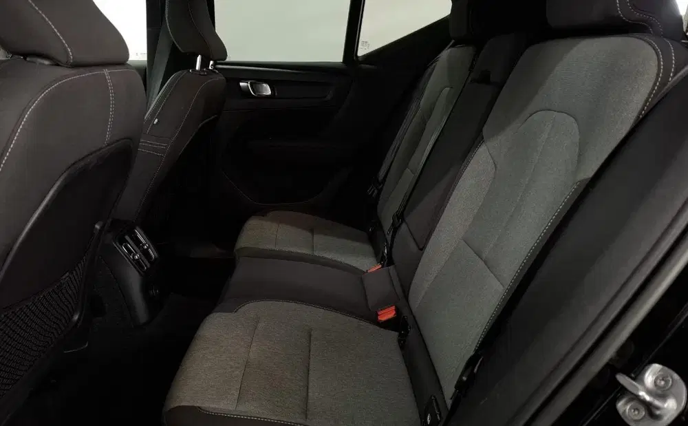 Volvo XC40 1.5 T4 Plug-in Hybrid Plus Dark uit 2023, foto 7