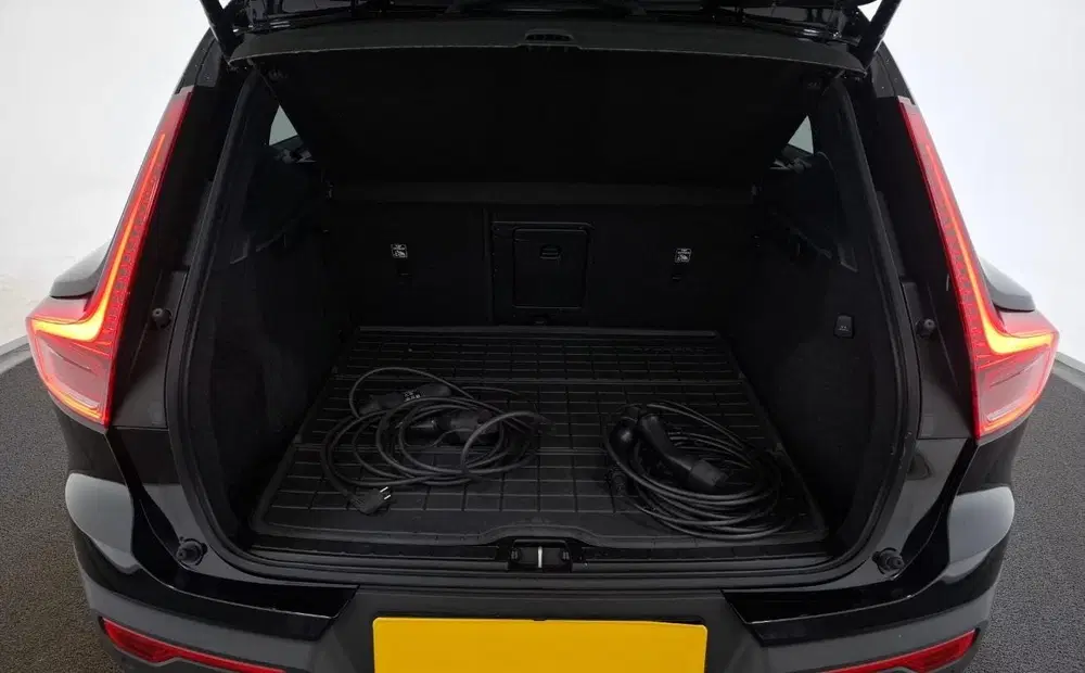 Volvo XC40 1.5 T4 Plug-in Hybrid Plus Dark uit 2023, foto 8