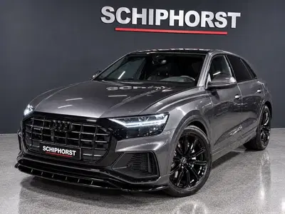 Audi Q8 55 TFSIe S-LINE volleer Luchtvering trekha uit 2023